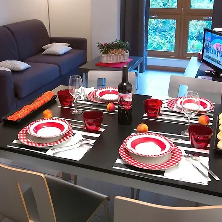 Aparthotel Lacroma Grado