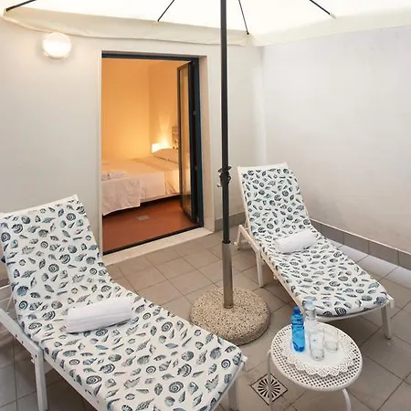 Aparthotel Lacroma Grado