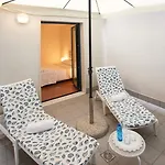 Aparthotel Lacroma Grado
