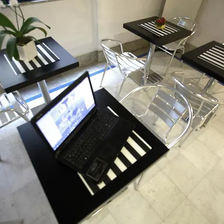 Lacroma Apartmanhotel Grado