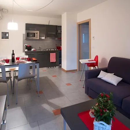 شقة فندقية Lacroma 4*