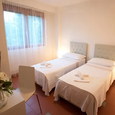 شقة فندقية Lacroma 4*