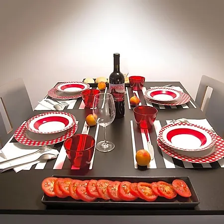 Lacroma شقة فندقية 4*