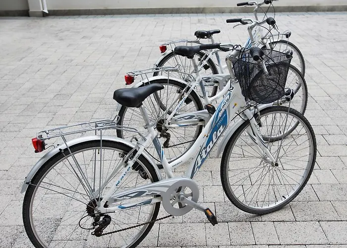 Апарт-готель Lacroma Градо